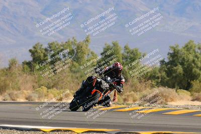 media/Nov-06-2022-SoCal Trackdays (Sun) [[208d2ccc26]]/Turn 7 Set 2 (1050am)/